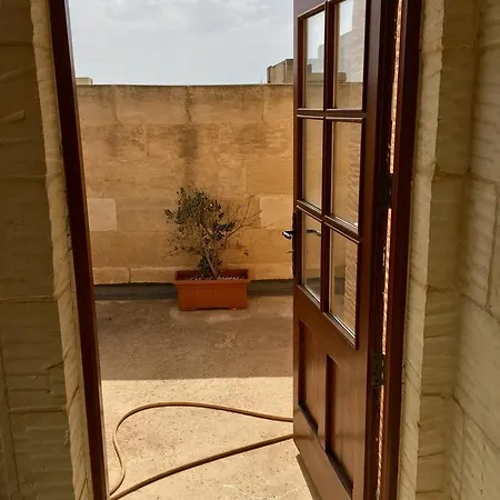 Affittacamere Qronfla Villa Holiday House